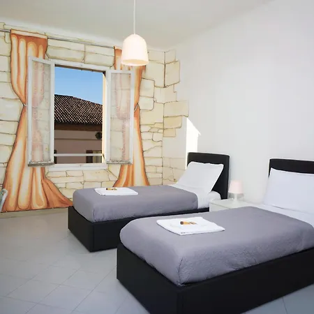 Affittacamere Di Andrea Bertolino 게스트하우스 *